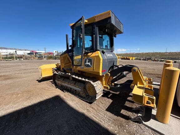 Image of John Deere 450P equipment image 1