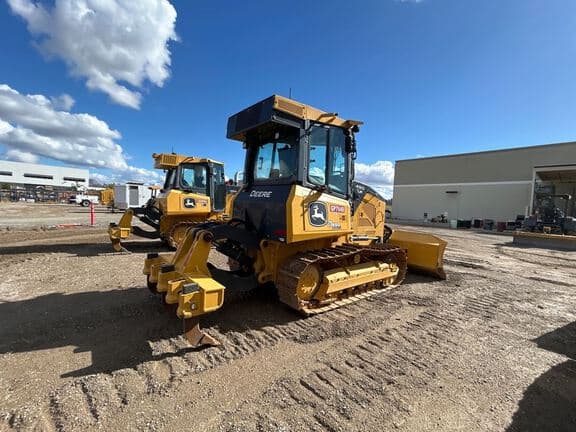 Image of John Deere 450P XLT equipment image 4