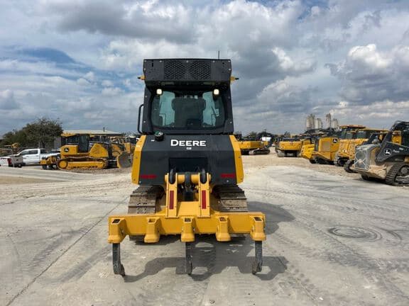 Image of John Deere 450P equipment image 3