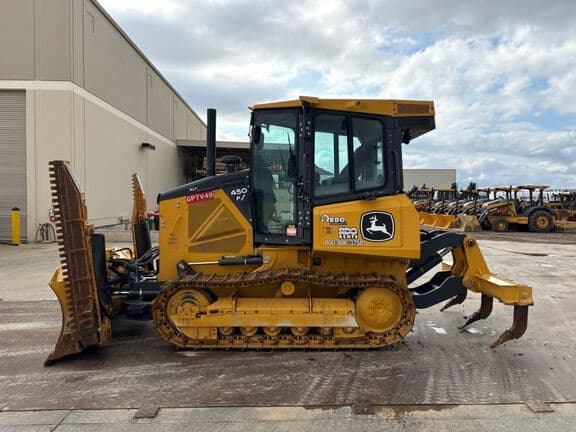 Image of John Deere 450P equipment image 1