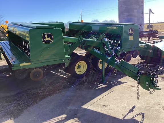 Image of John Deere 455 equipment image 3