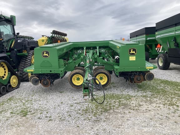 Image of John Deere 455 equipment image 1
