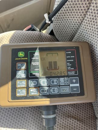 Image of John Deere 460M equipment image 4