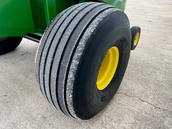 Image of John Deere 460M Silage equipment image 2
