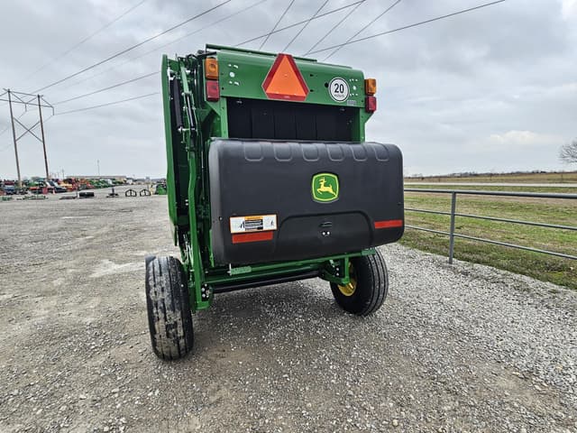 Image of John Deere 460M Silage equipment image 4