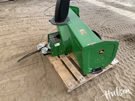 Image of John Deere 47" Snow Blower equipment image 2
