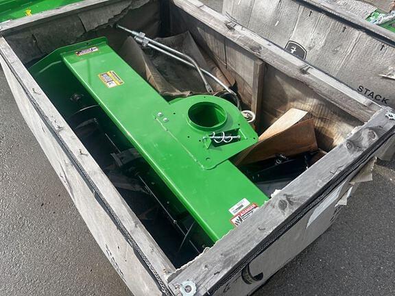 Image of John Deere 47" Snow Blower Primary image
