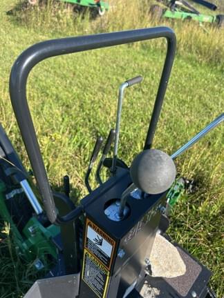 Image of John Deere 485 equipment image 3