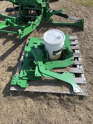 Image of John Deere 485A equipment image 2
