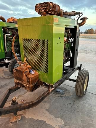 Image of John Deere 4T125 equipment image 3