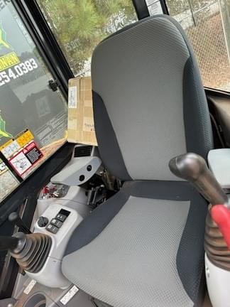 Image of John Deere 50P equipment image 4