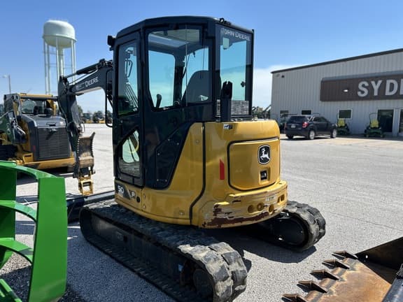 Image of John Deere 50P equipment image 3