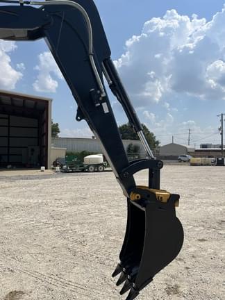 Image of John Deere 50P equipment image 3