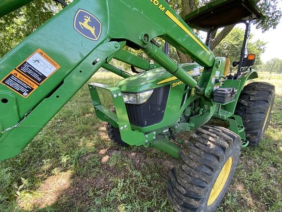 Image of John Deere 5045E equipment image 2
