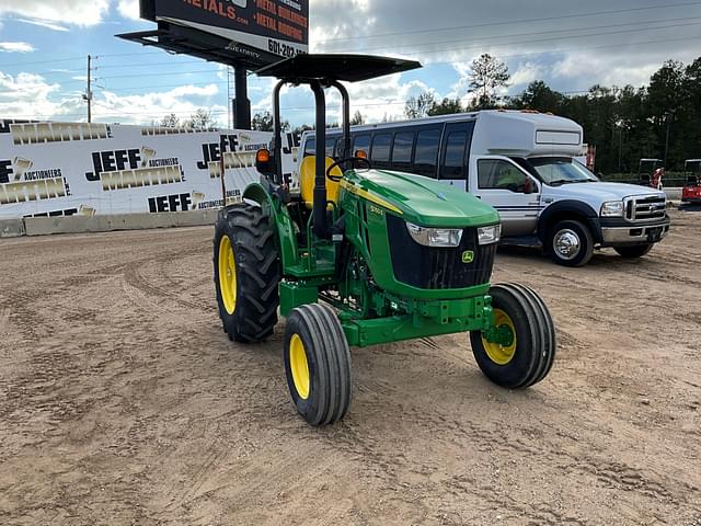 Image of John Deere 5050E equipment image 2