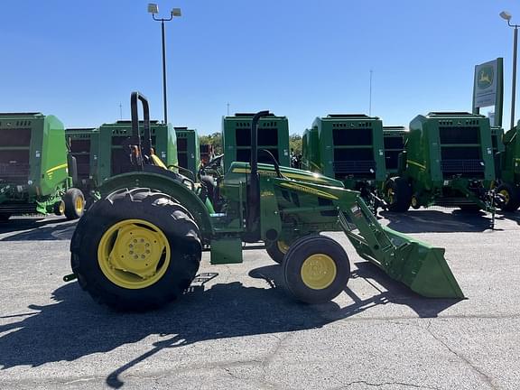 Image of John Deere 5050E equipment image 1