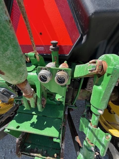 Image of John Deere 5050E equipment image 4