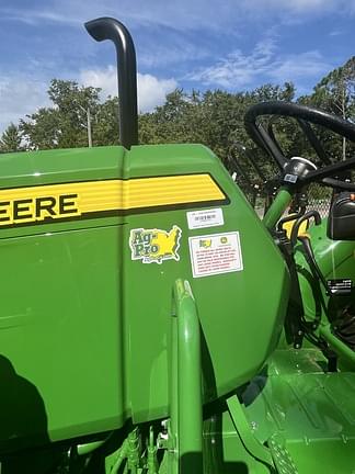 Image of John Deere 5050E equipment image 3