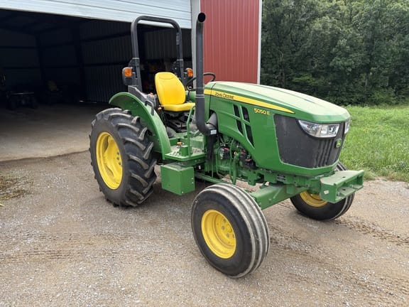 2023 John Deere 5050E Equipment Image0