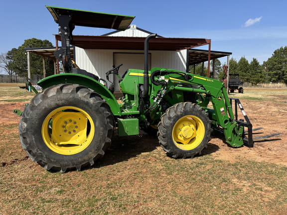 Image of John Deere 5050E equipment image 4