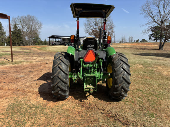 Image of John Deere 5050E equipment image 3