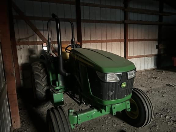 Image of John Deere 5050E equipment image 2