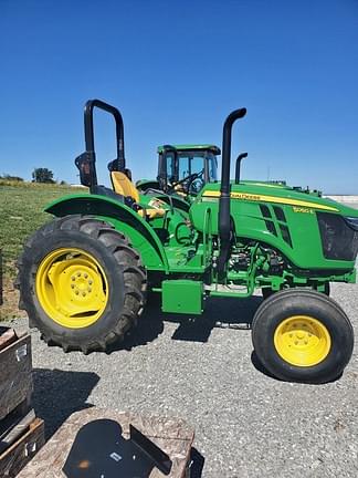 Image of John Deere 5050E equipment image 1