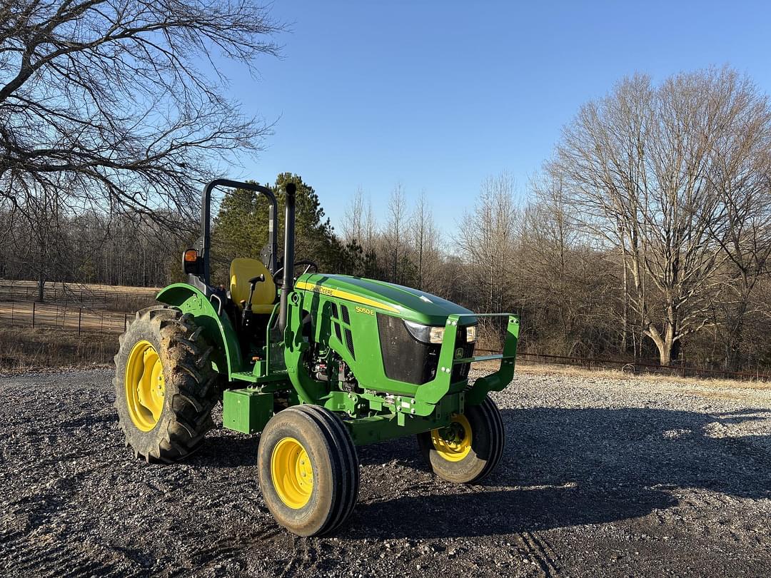 Image of John Deere 5050E Primary image