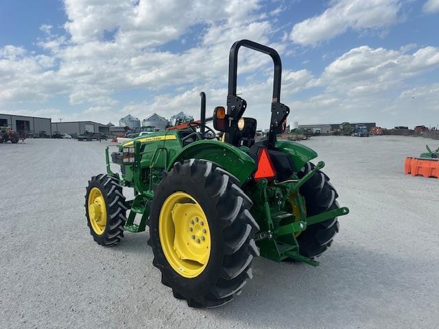 Image of John Deere 5050E equipment image 2