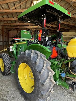 Image of John Deere 5050E equipment image 2