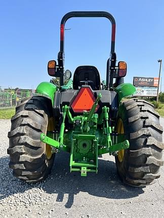 Image of John Deere 5050E equipment image 4