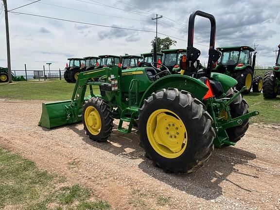 Image of John Deere 5050E equipment image 2