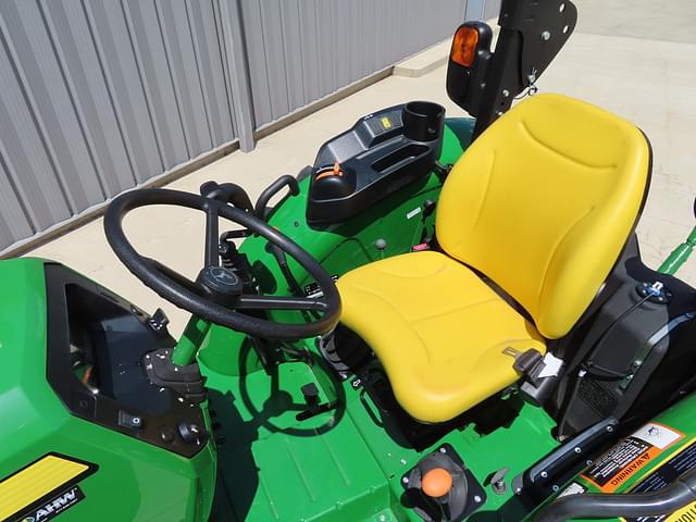 Image of John Deere 5050E equipment image 4