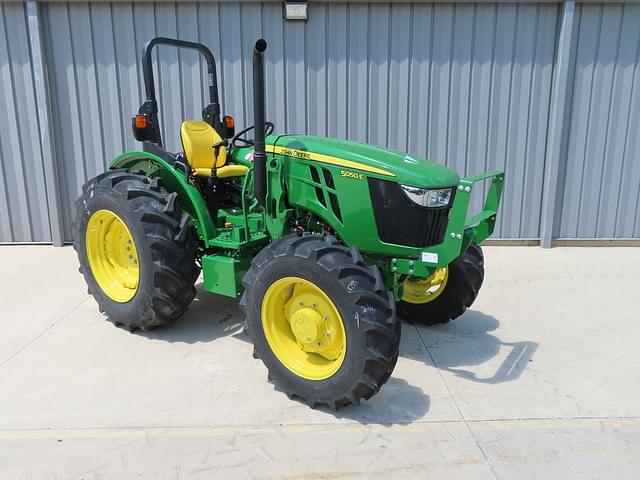 Image of John Deere 5050E equipment image 1