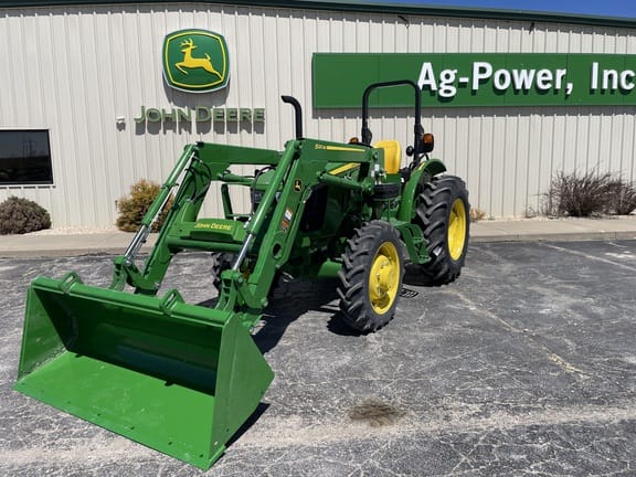 Main image John Deere 5050E