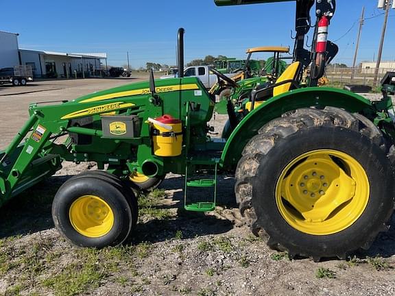 Image of John Deere 5050E equipment image 4