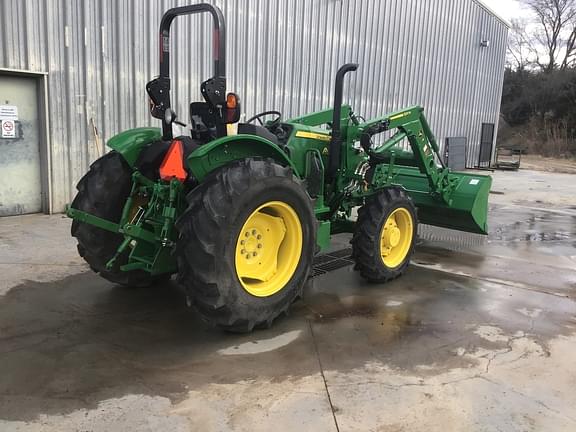 Image of John Deere 5050E equipment image 3