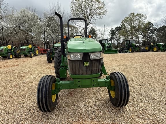 Image of John Deere 5050E equipment image 3