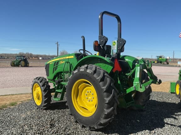 Image of John Deere 5050E equipment image 4