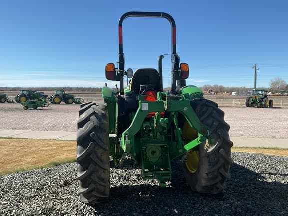 Image of John Deere 5050E equipment image 3