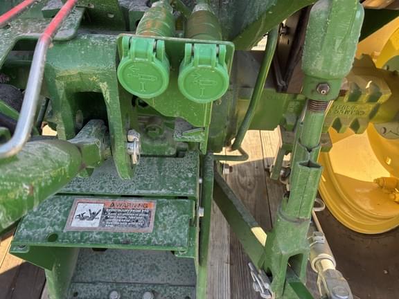 Image of John Deere 5050E equipment image 1