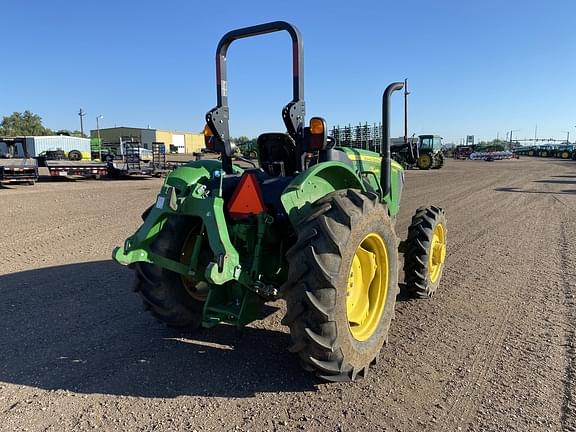 Image of John Deere 5050E equipment image 3