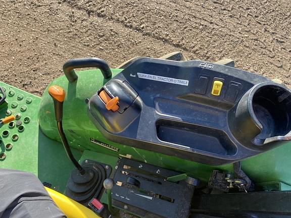 Image of John Deere 5050E equipment image 4