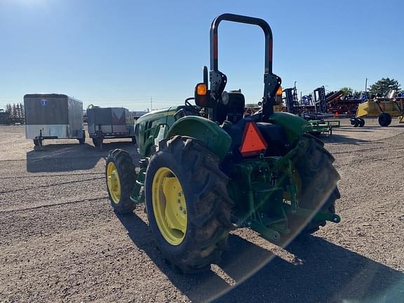 Image of John Deere 5050E equipment image 2