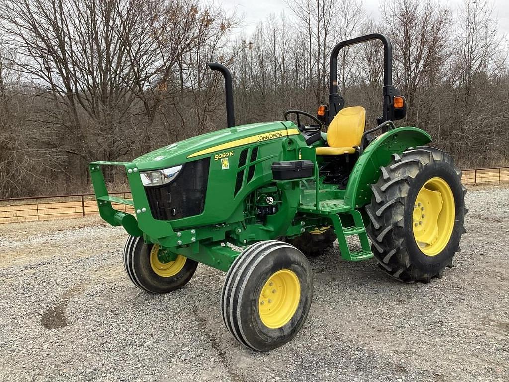 Image of John Deere 5050E Primary image