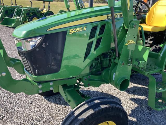 Image of John Deere 5055E equipment image 3