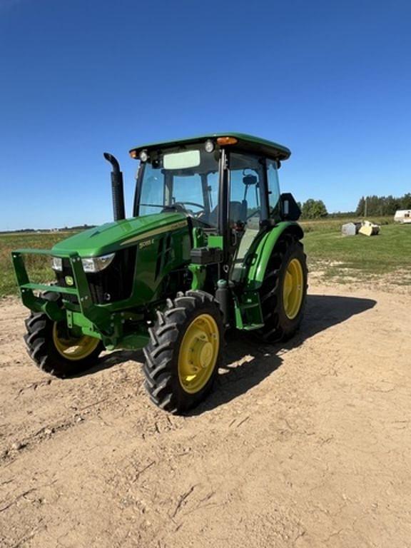 Image of John Deere 5055E Primary image