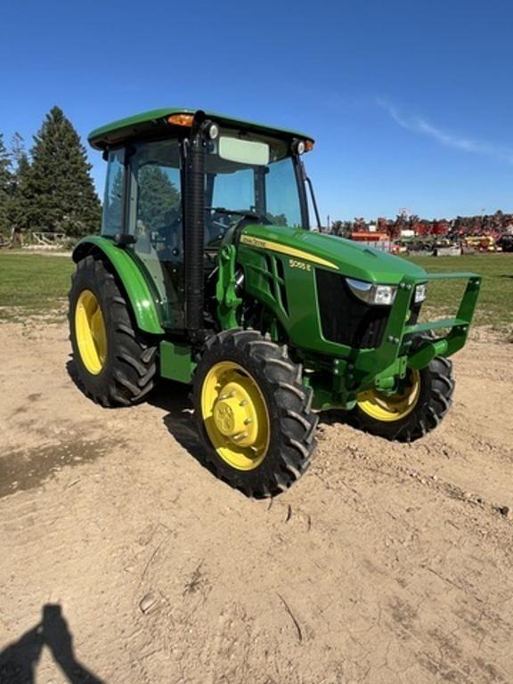 Image of John Deere 5055E equipment image 1