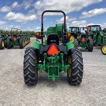 Image of John Deere 5060E equipment image 2