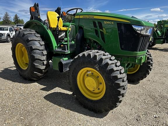 Image of John Deere 5060E Primary image
